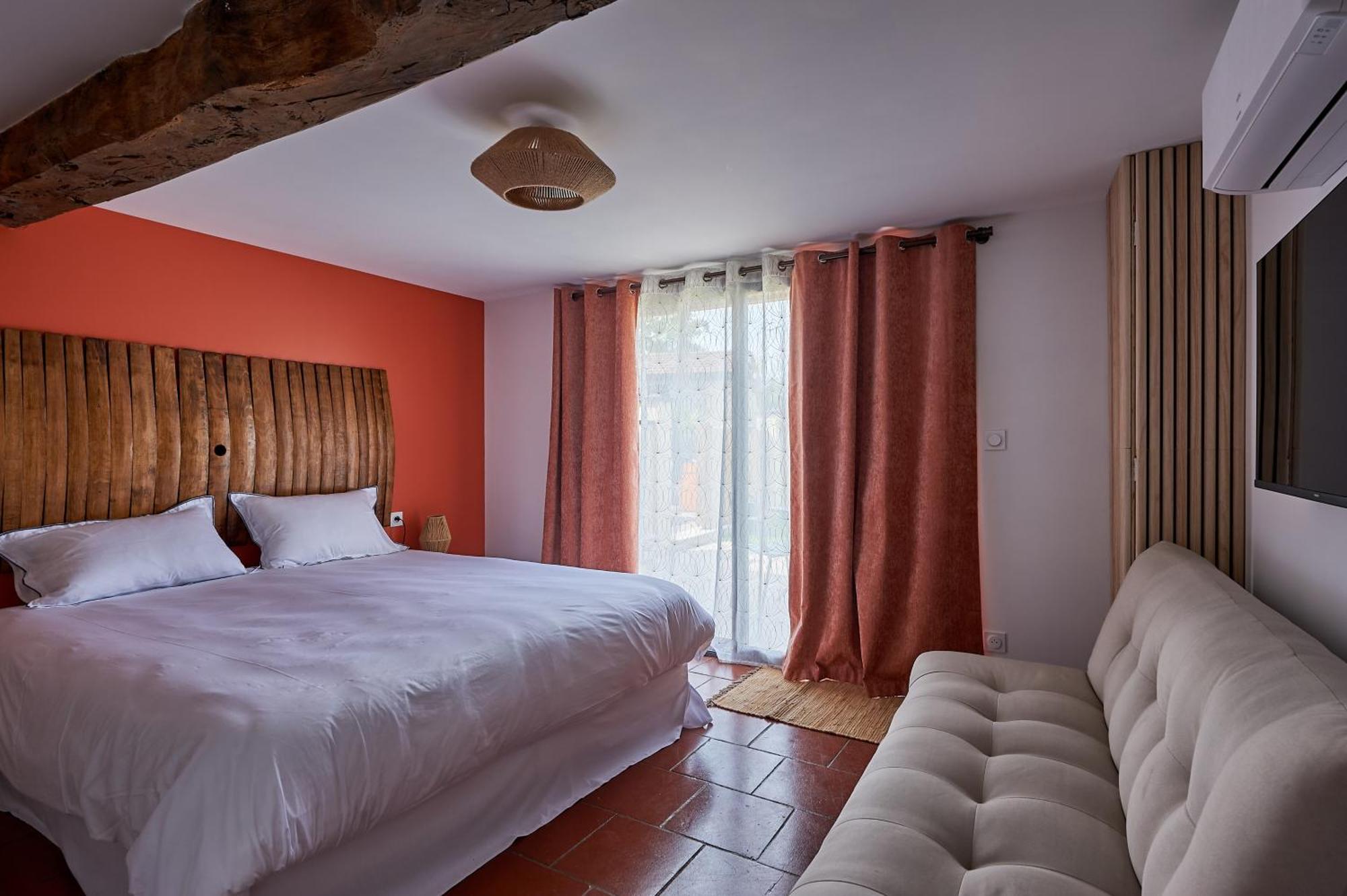 Le Repaire Lagardere Bed & Breakfast Lussac  Eksteriør bilde