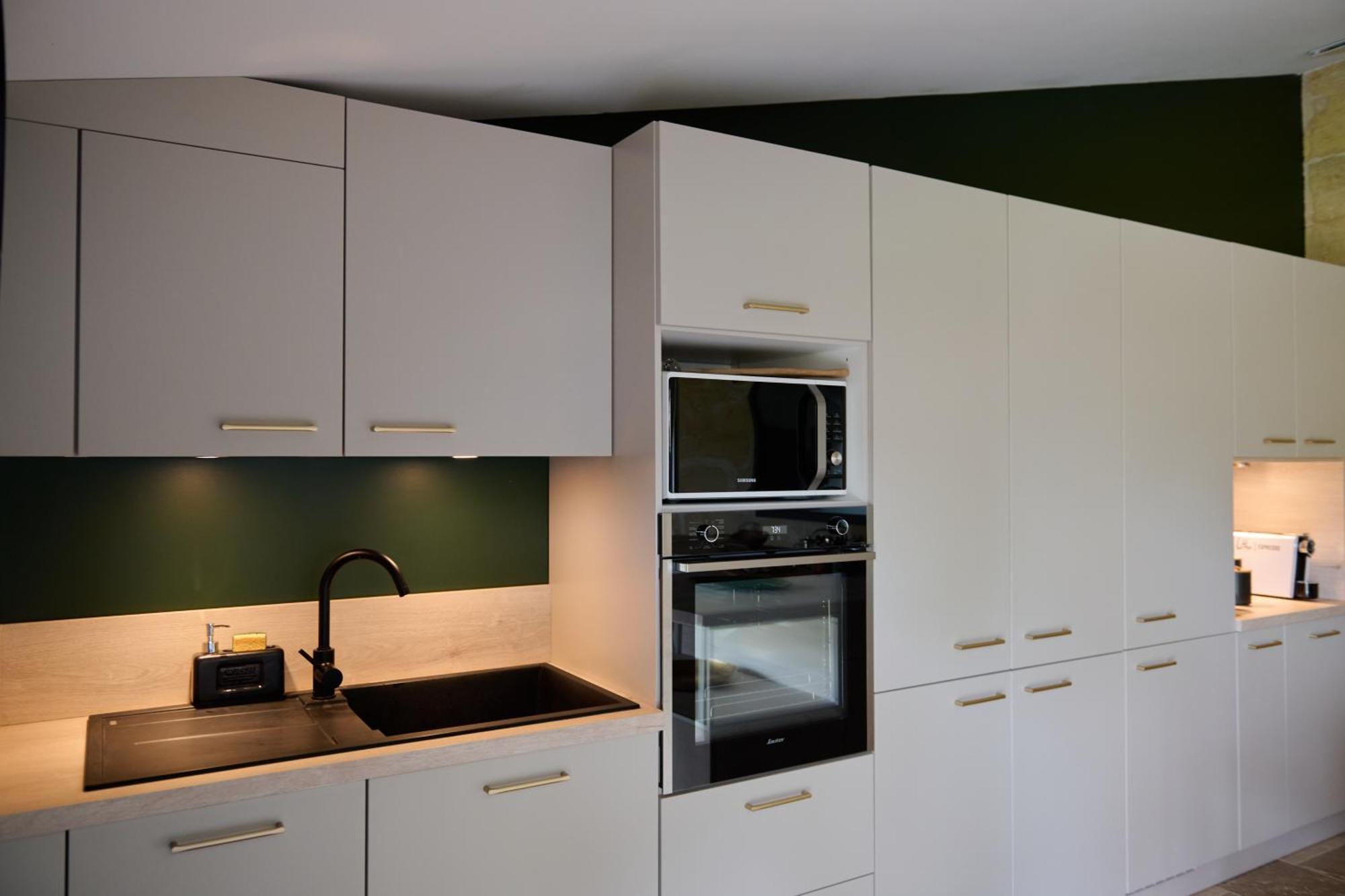 Le Repaire Lagardere Bed & Breakfast Lussac  Eksteriør bilde
